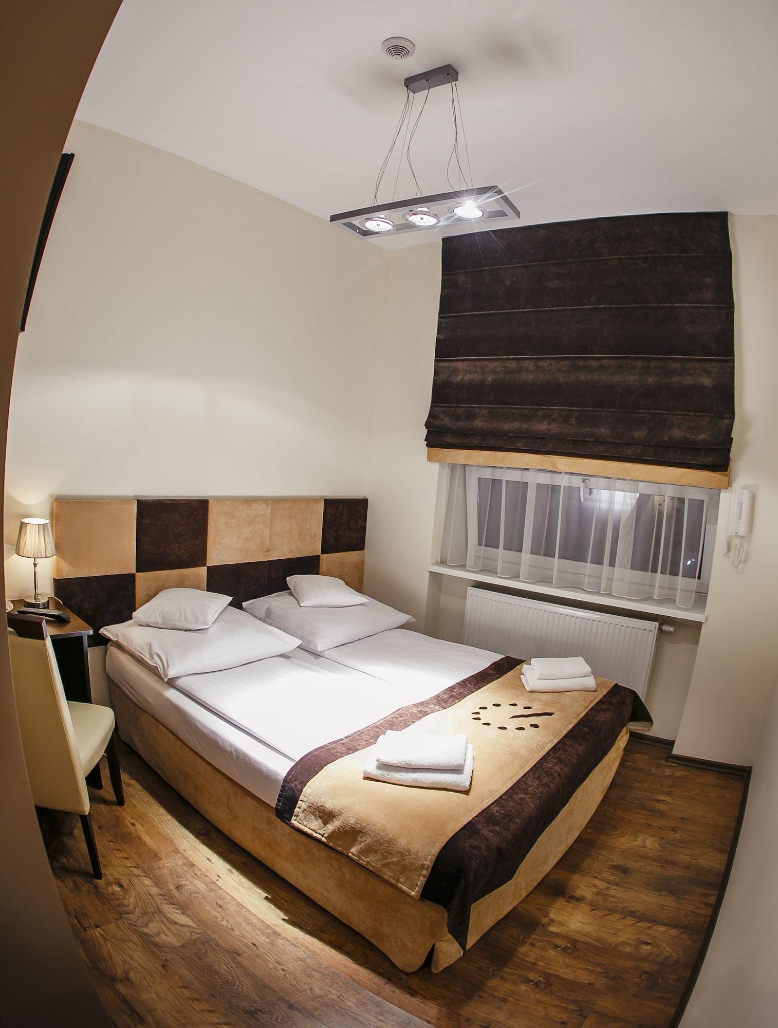 Boutique Hotel'S II Rewolucji Lodz  Exterior photo